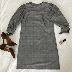 Check puff sleeve dress
